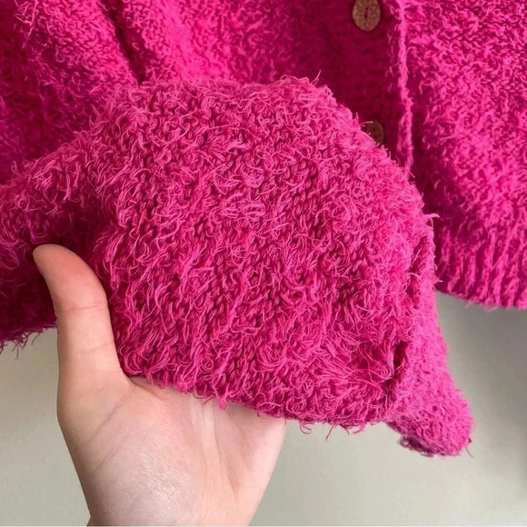 Free People We The Free Bright Pink Fuzzy Button Up Cropped Cardigan Fuscia S - Picture 6 of 11